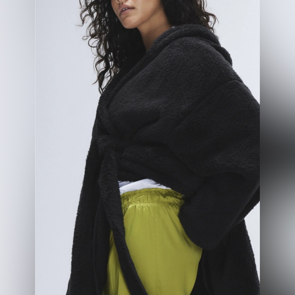 Savage X Fenty Undercover Softie Plush Teddy Robe, Black Caviar
